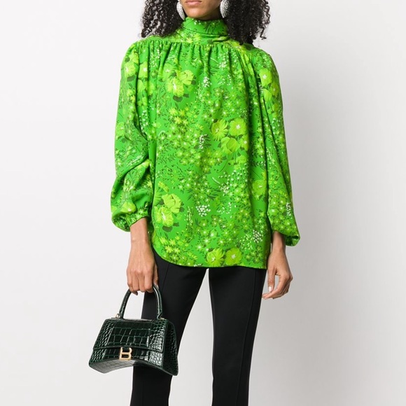 Twisted Blouse - Picture 2 of 8